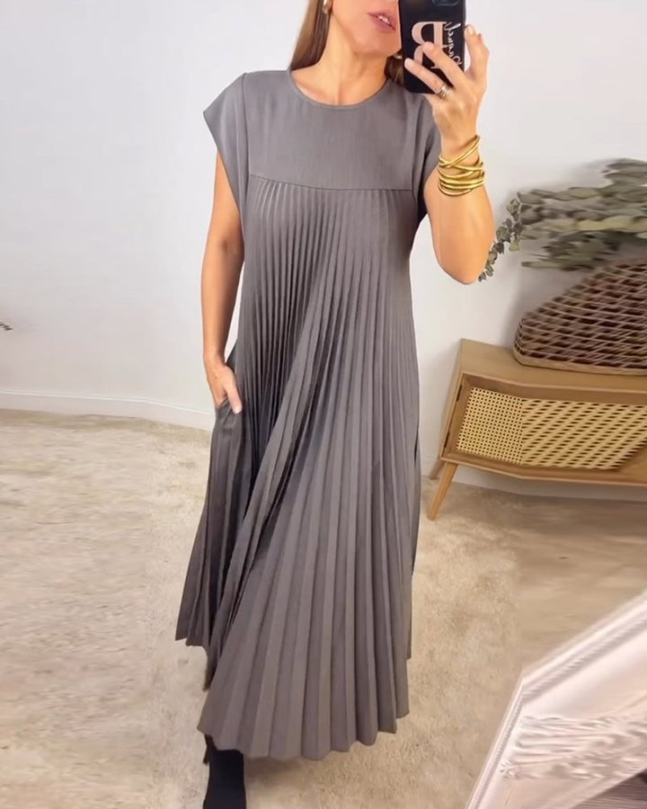 Lucille | Comfortable Pleated Dress