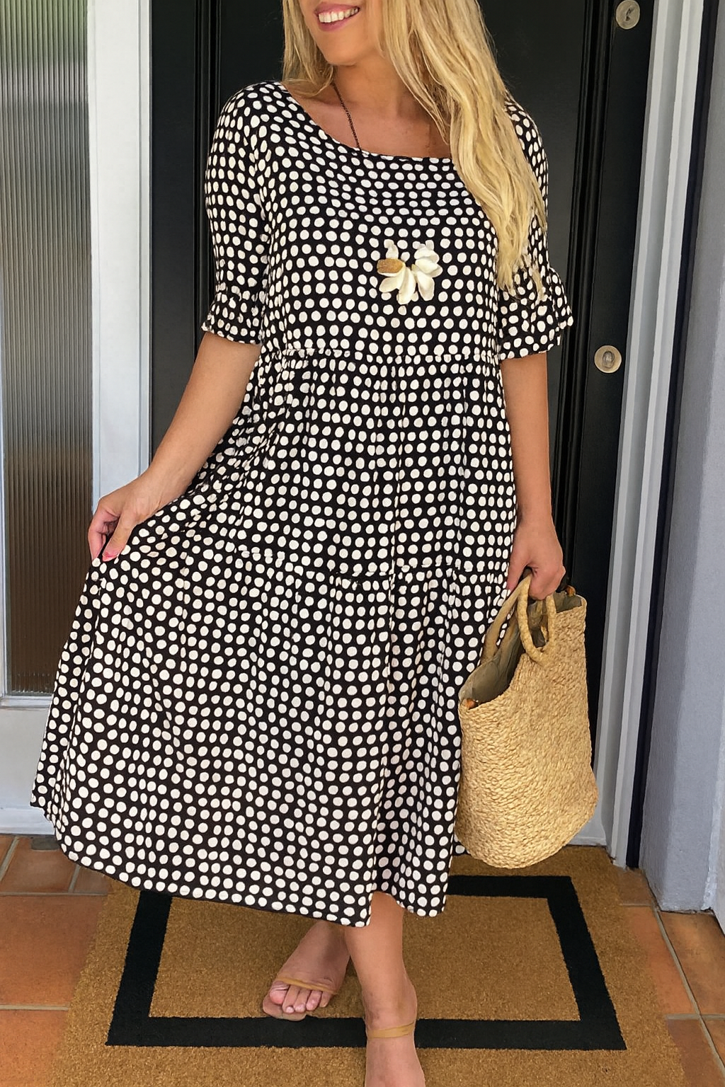 Iris | Elegant Short-Sleeve Midi Dress