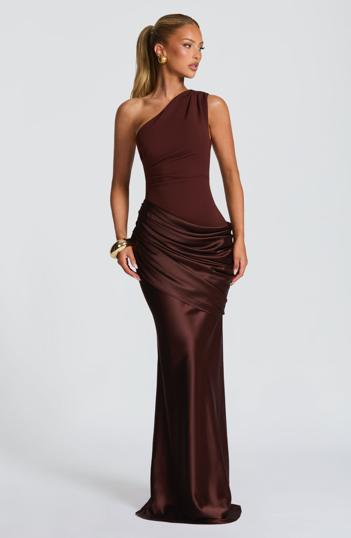 Aurelia | Sculpted One-Shoulder Satin Gown