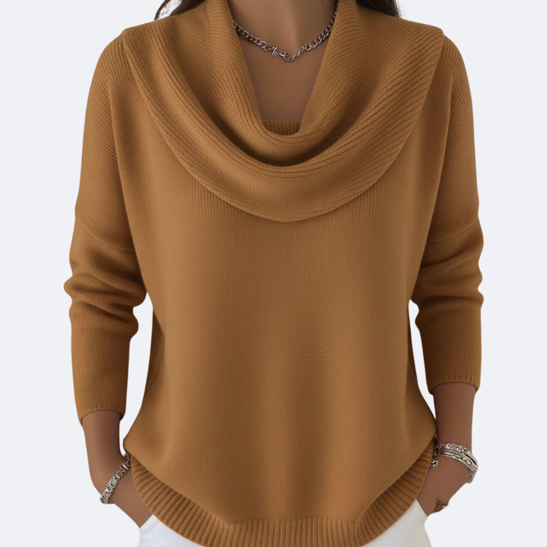 Giulia | Cozy Ruffle-Neck Sweater