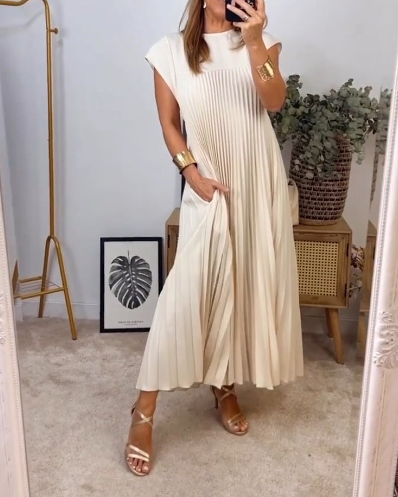Lucille | Comfortable Pleated Dress