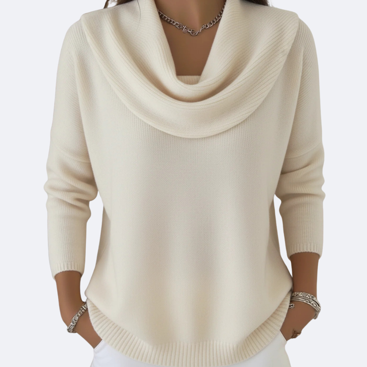 Giulia | Cozy Ruffle-Neck Sweater