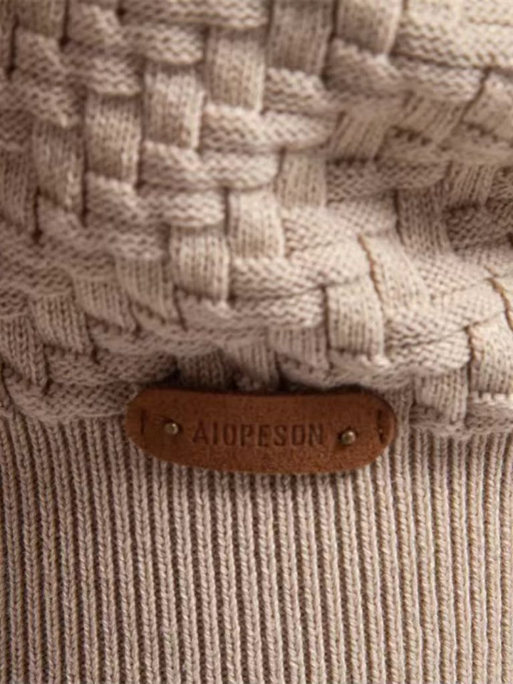 Crestford | V-Neck Knitwear Cardigan