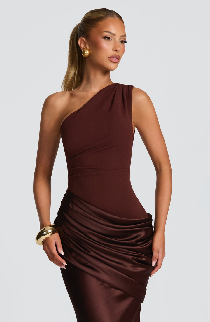 Aurelia | Sculpted One-Shoulder Satin Gown