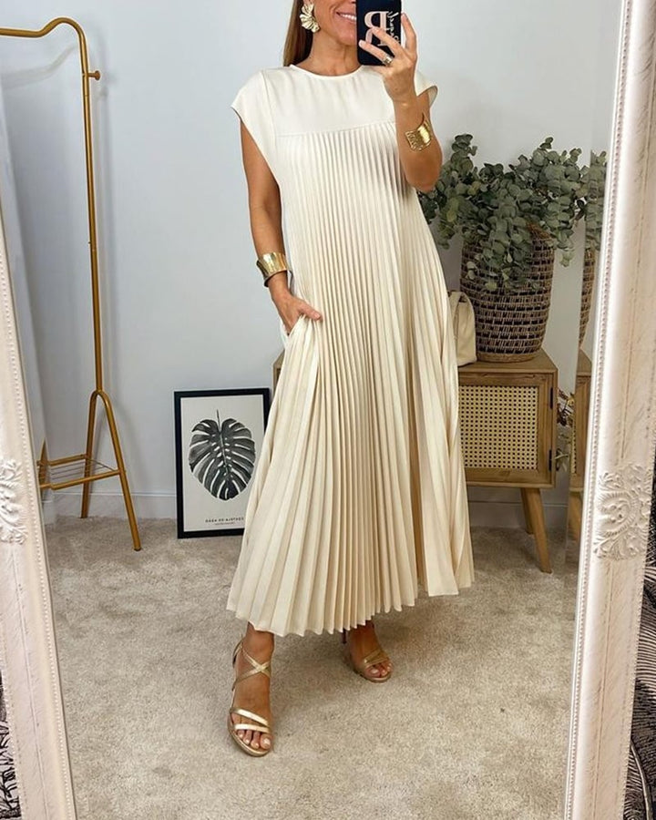 Lucille | Comfortable Pleated Dress