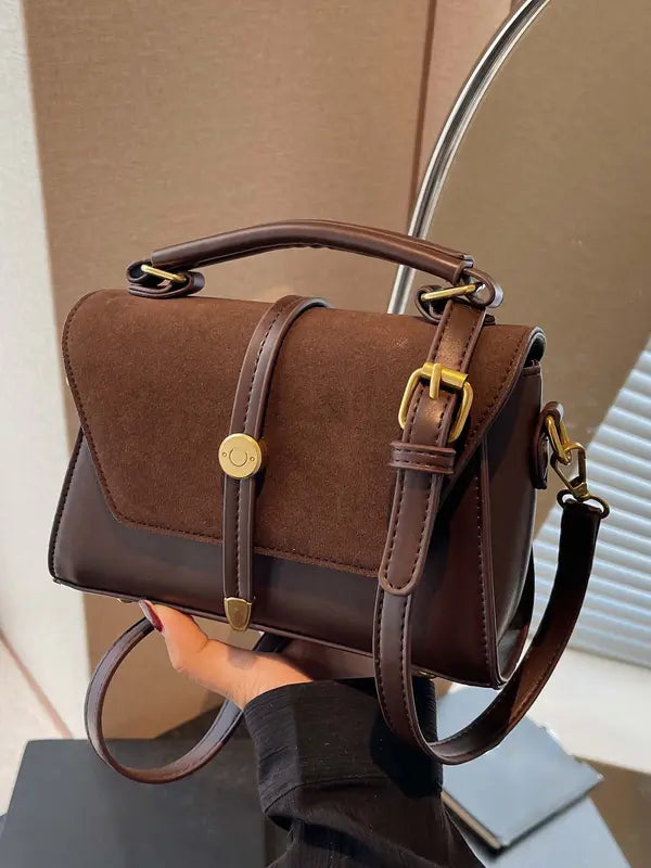 Avanlie | Contrast Stitch Shoulder Bag