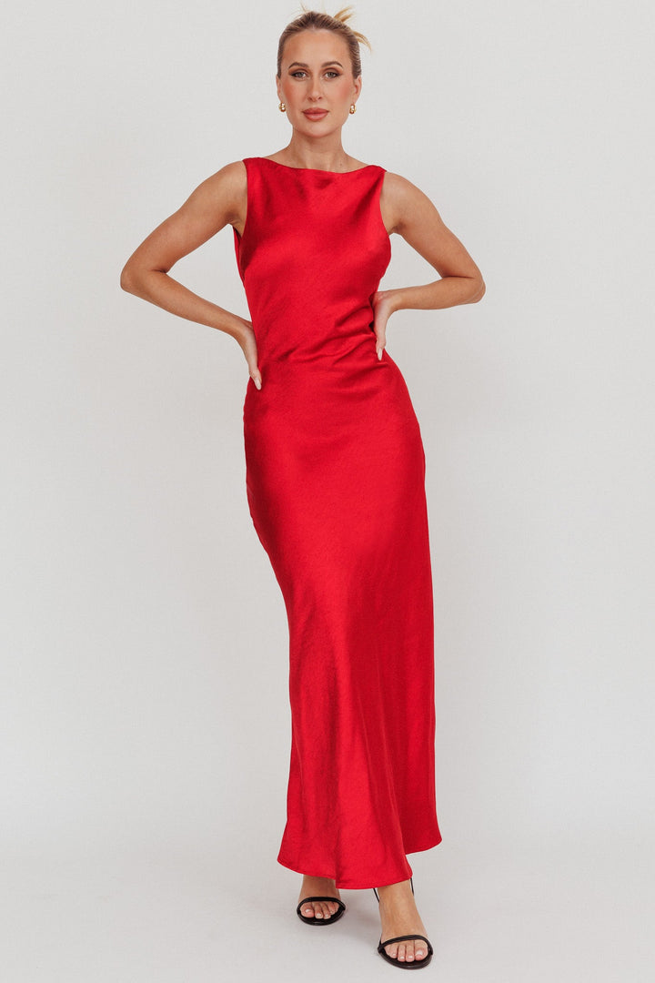 Carmine | Backless Maxi Dress - Red