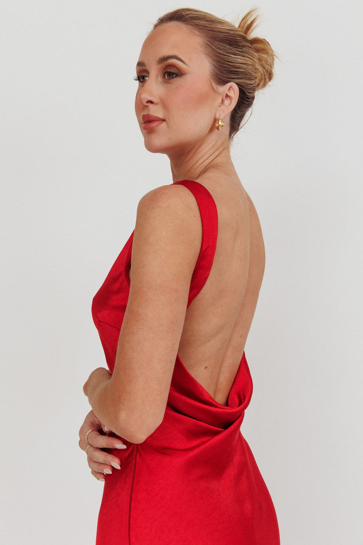 Carmine | Backless Maxi Dress - Red