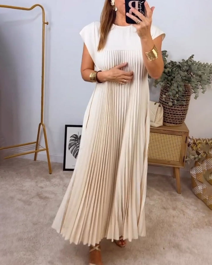 Lucille | Comfortable Pleated Dress