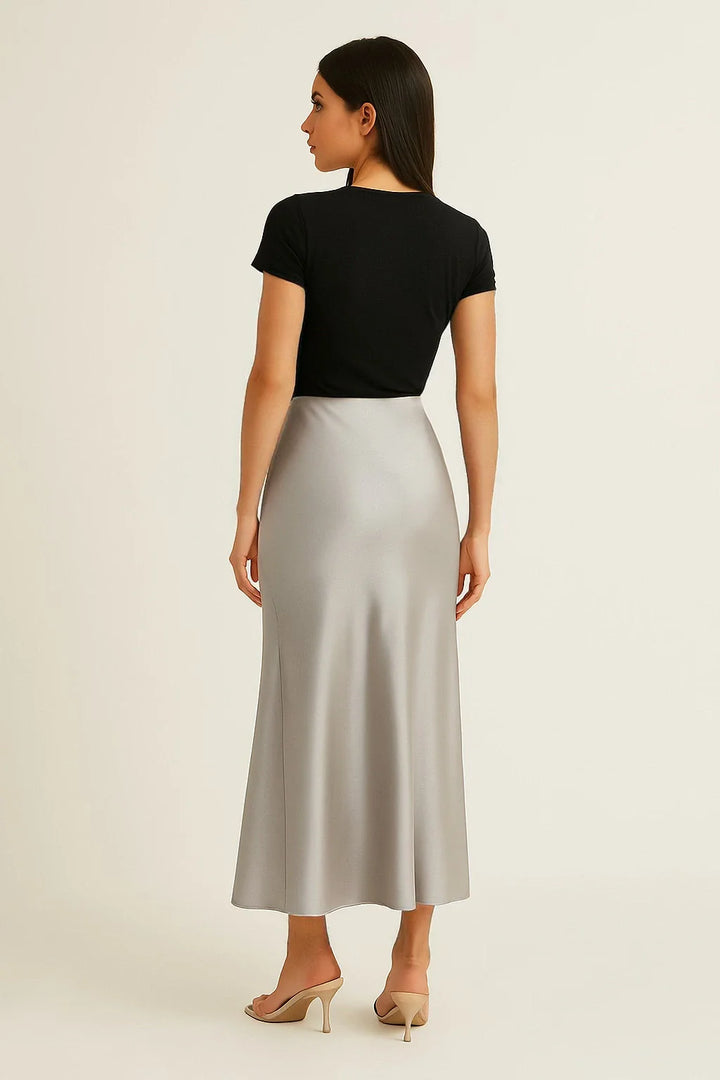 Muse – The Iconic Silky Midi Skirt