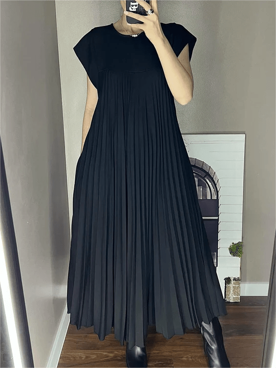 Sandra | Elegant Pleated Dress
