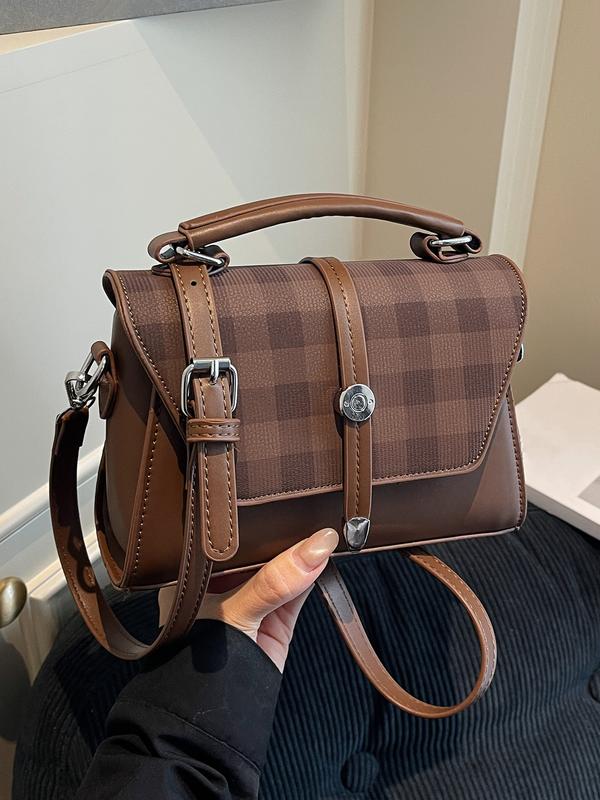 Avanlie | Contrast Stitch Shoulder Bag