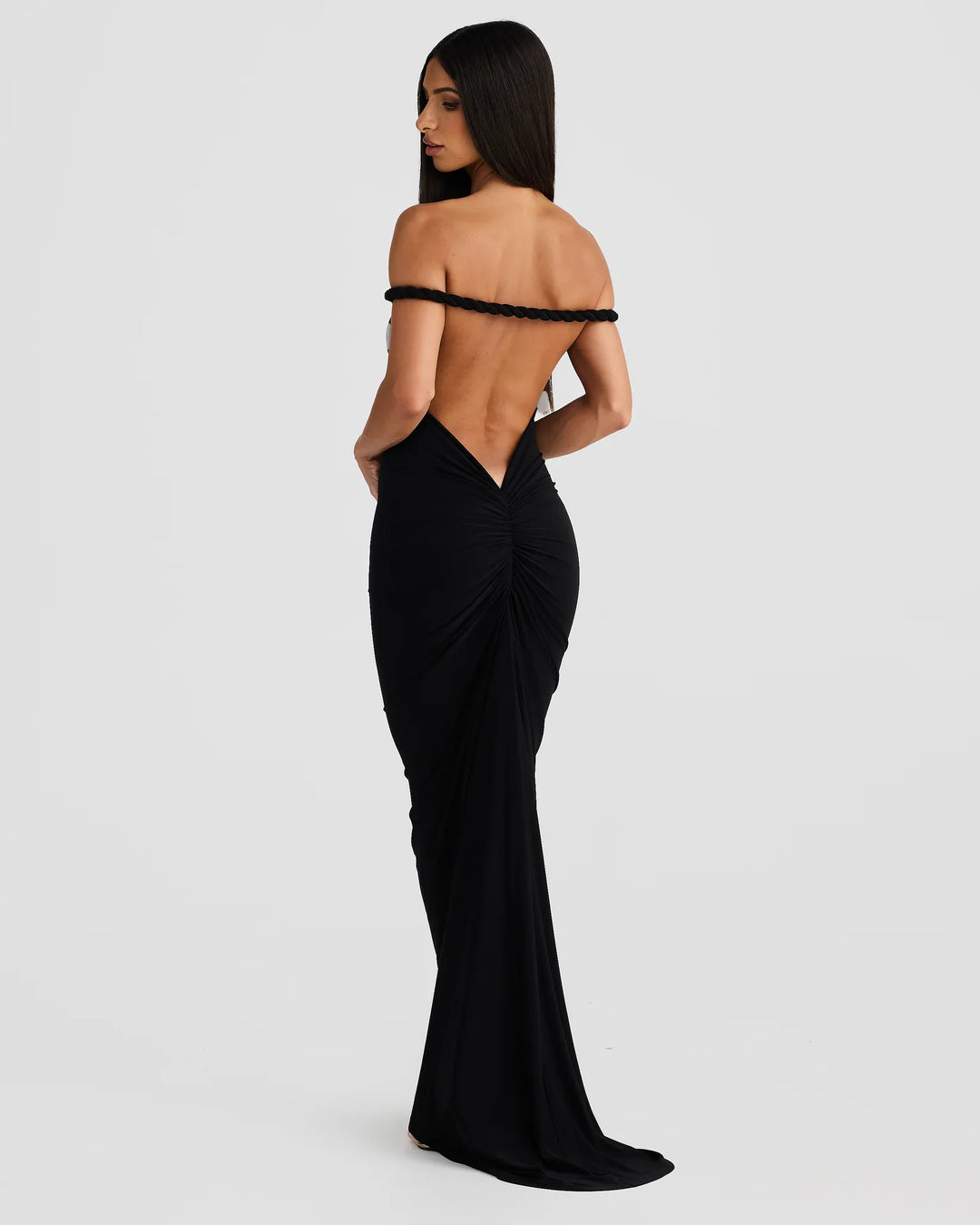 Alina | Silhouette-Shaping Evening Dress - Black