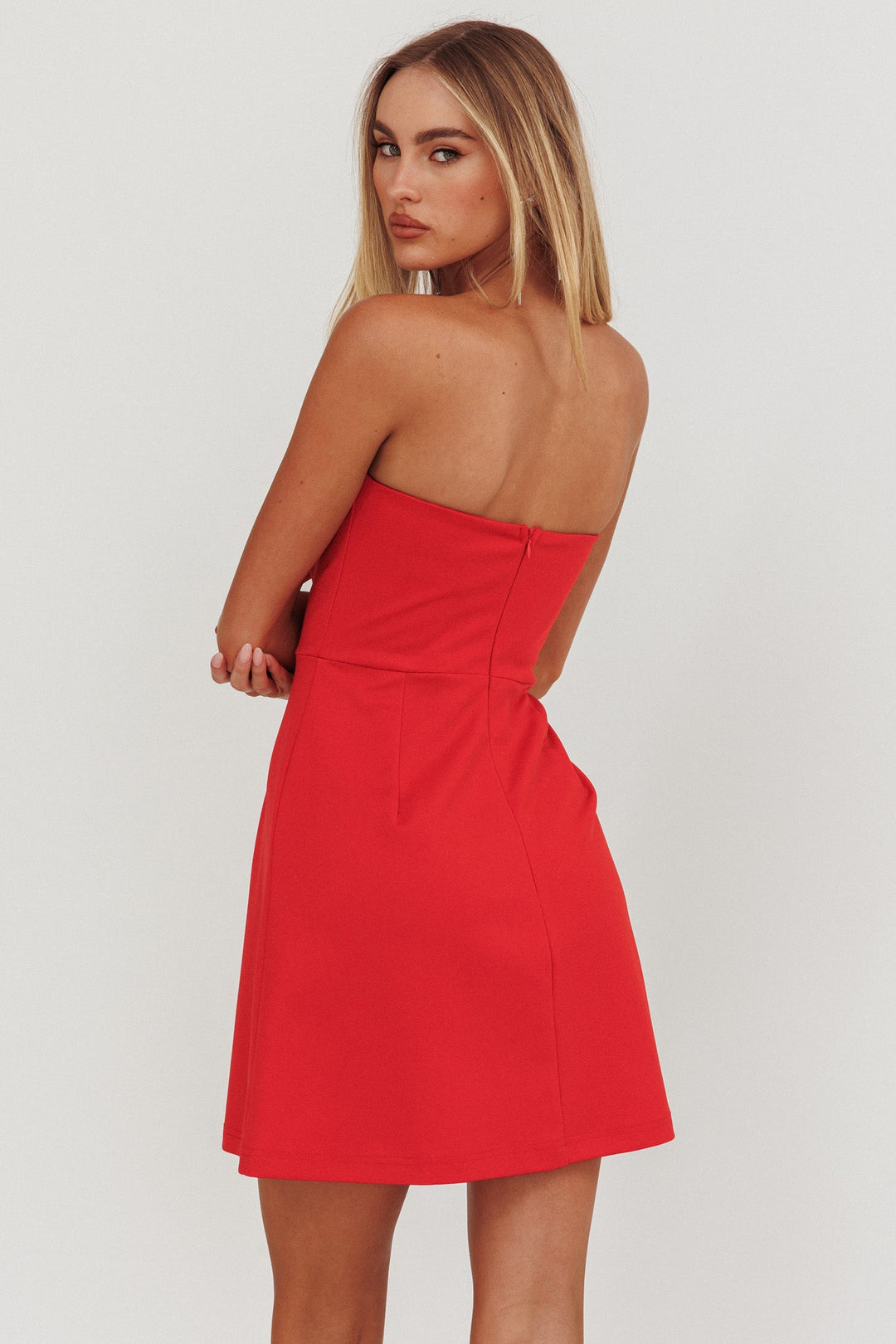 Elara | Strapless Mini Dress - Red