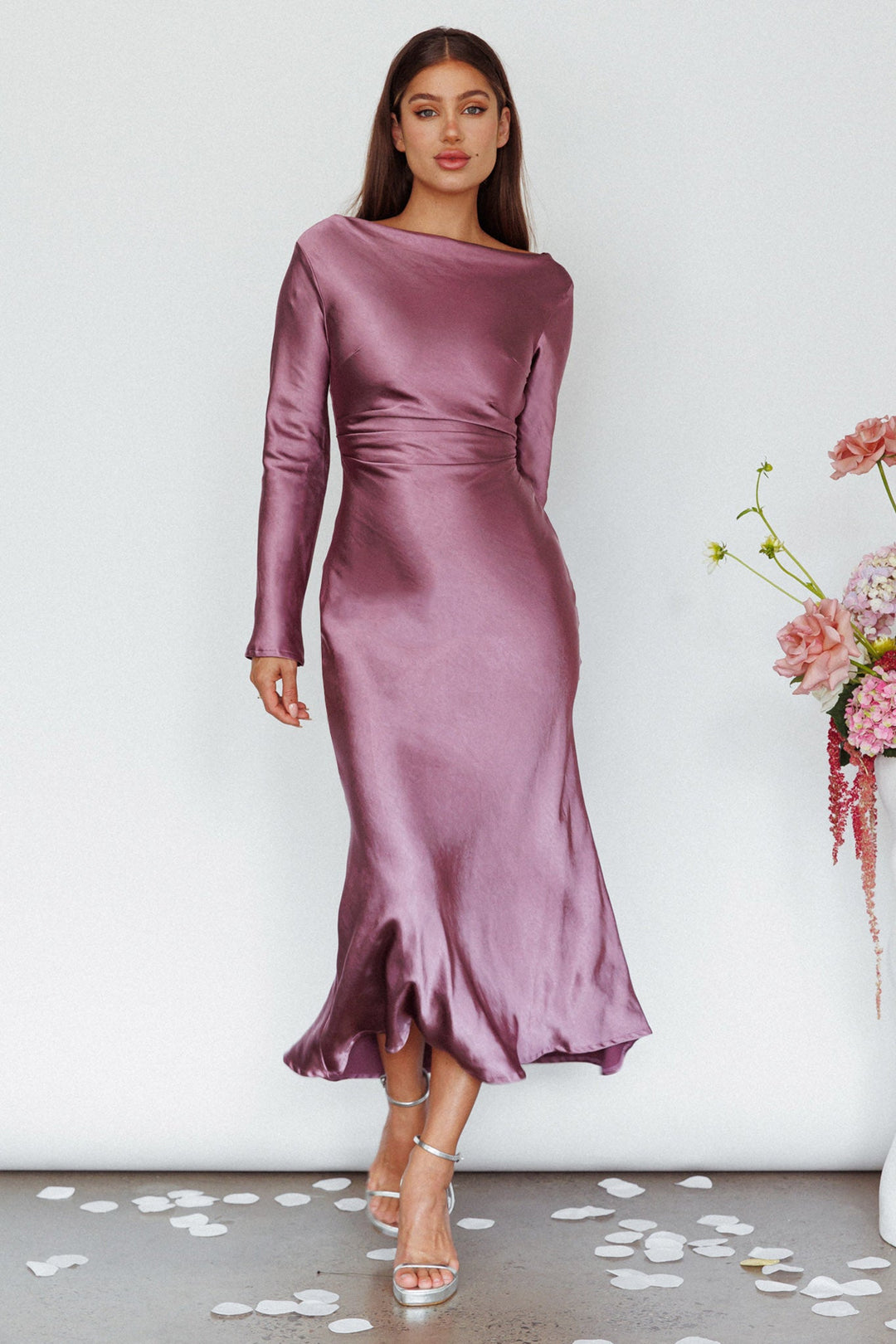 Loveland | Elegant Satin Midi Dress - Grape