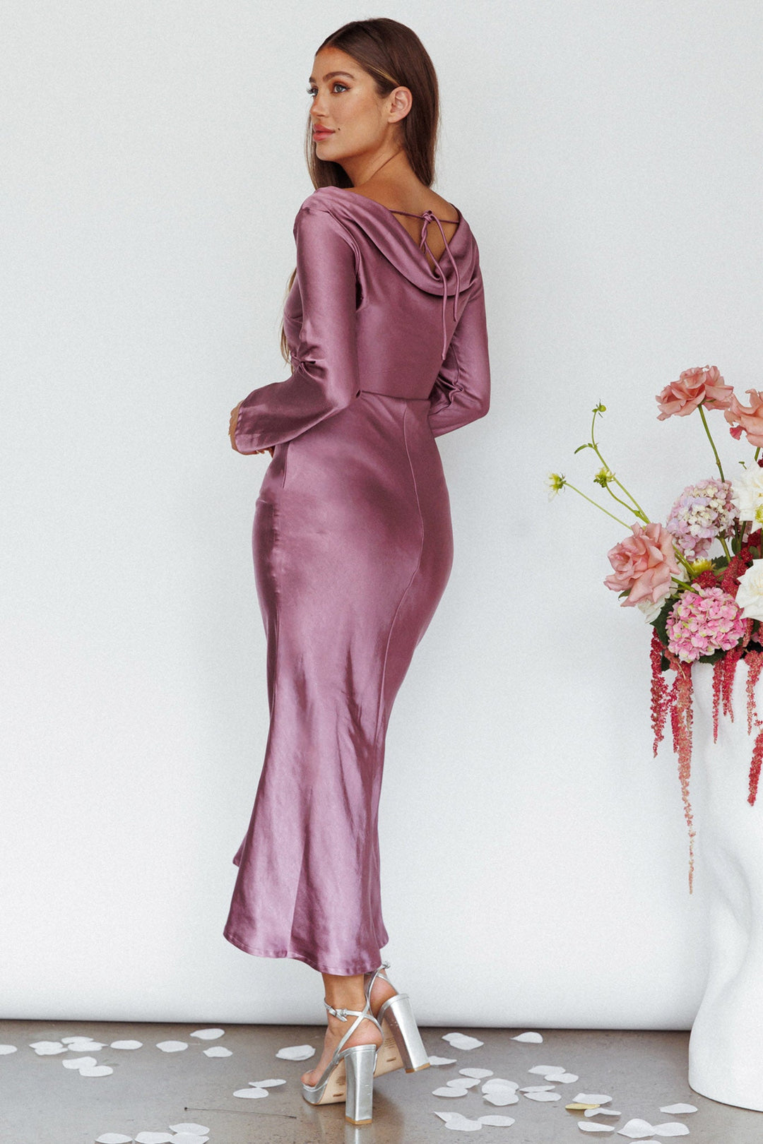 Loveland | Elegant Satin Midi Dress - Grape