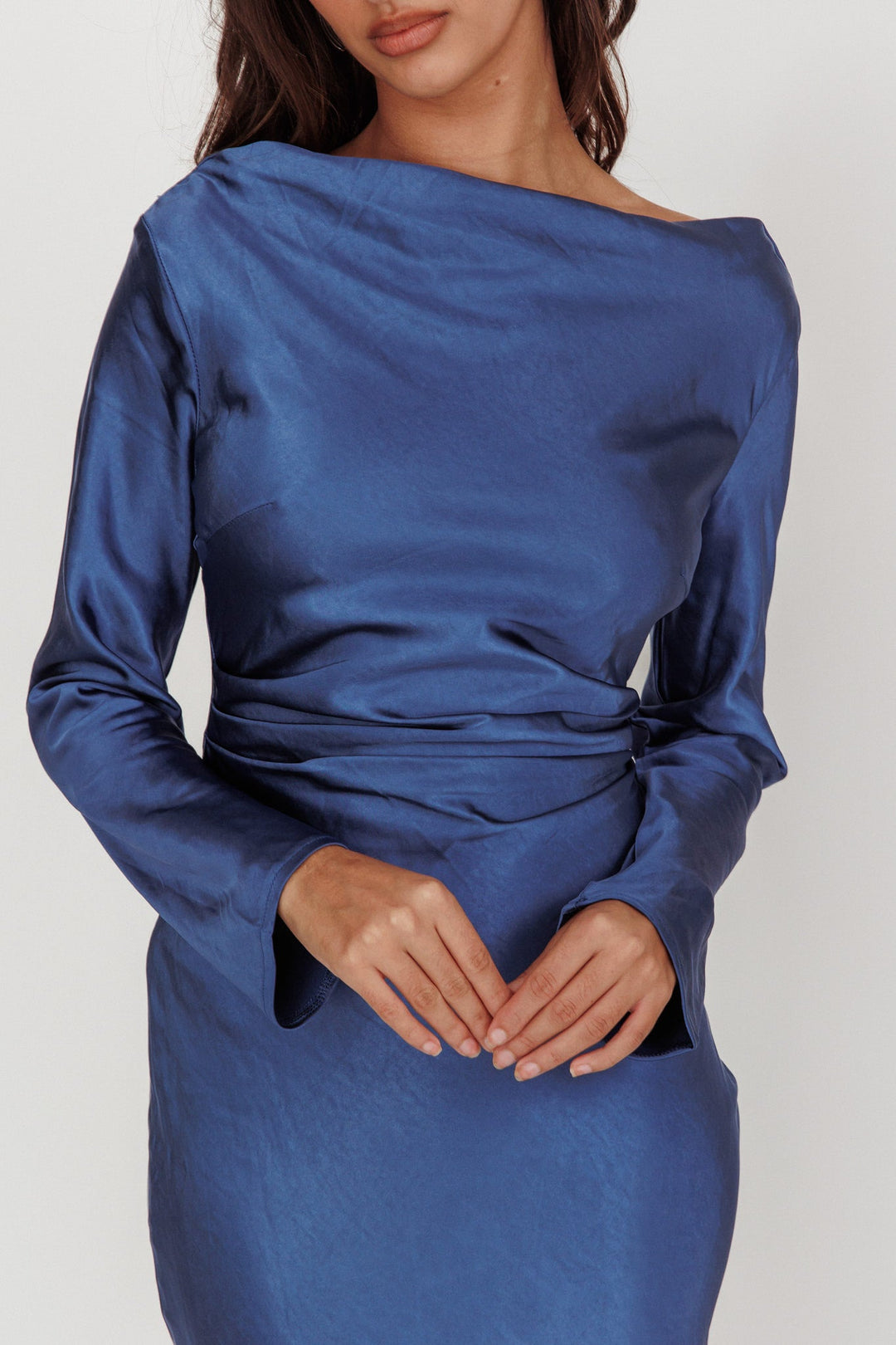 Loveland | Elegant Satin Midi Dress - Blue