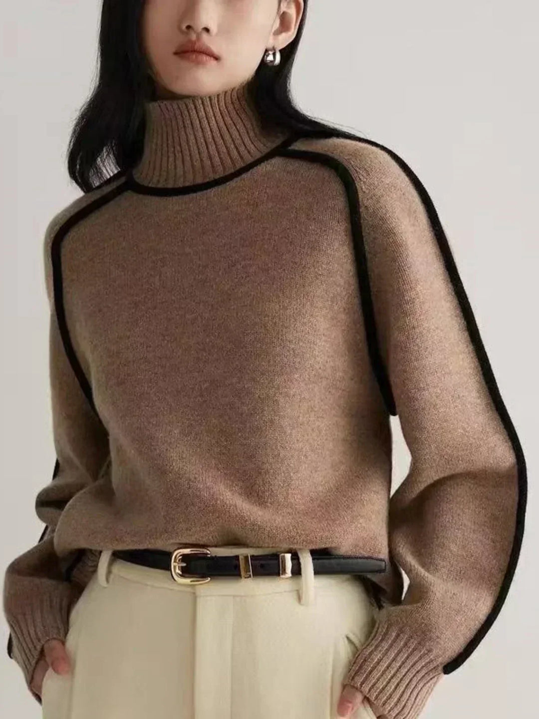 Esmé - Contrast Trim Turtleneck