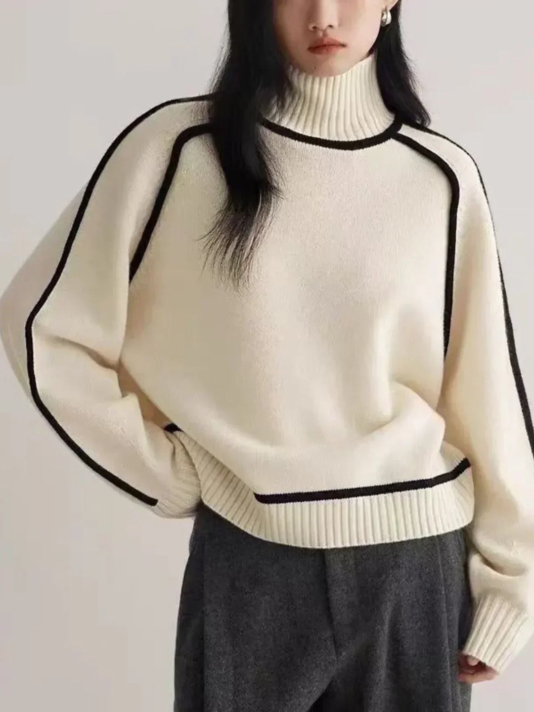 Esmé - Contrast Trim Turtleneck