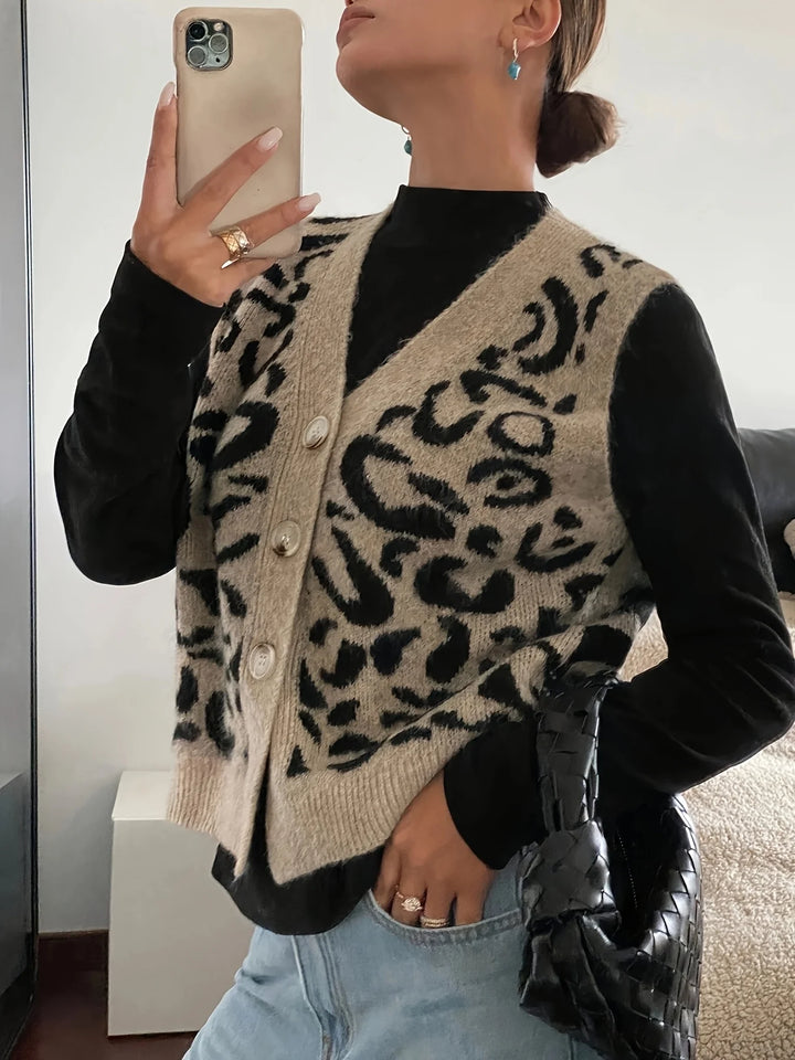 Nova - Leopard Knit Vest