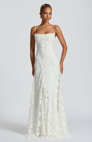 Cristina | Flowing Elegance Maxi Dress - Ivory White