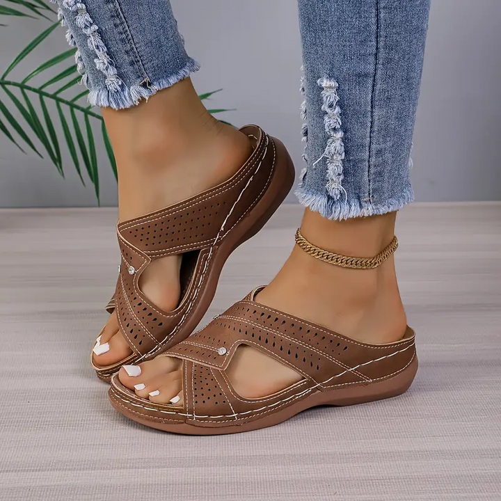 Claudia | Orthopaedic Sandals