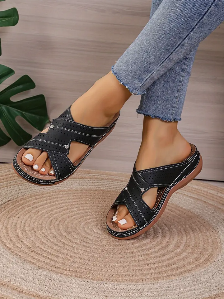 Claudia | Orthopaedic Sandals