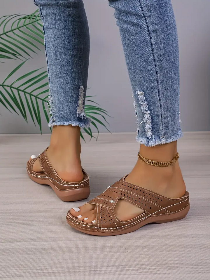 Claudia | Orthopaedic Sandals