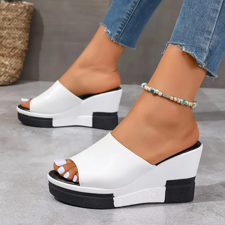 Veronica | Orthopaedic Sandals